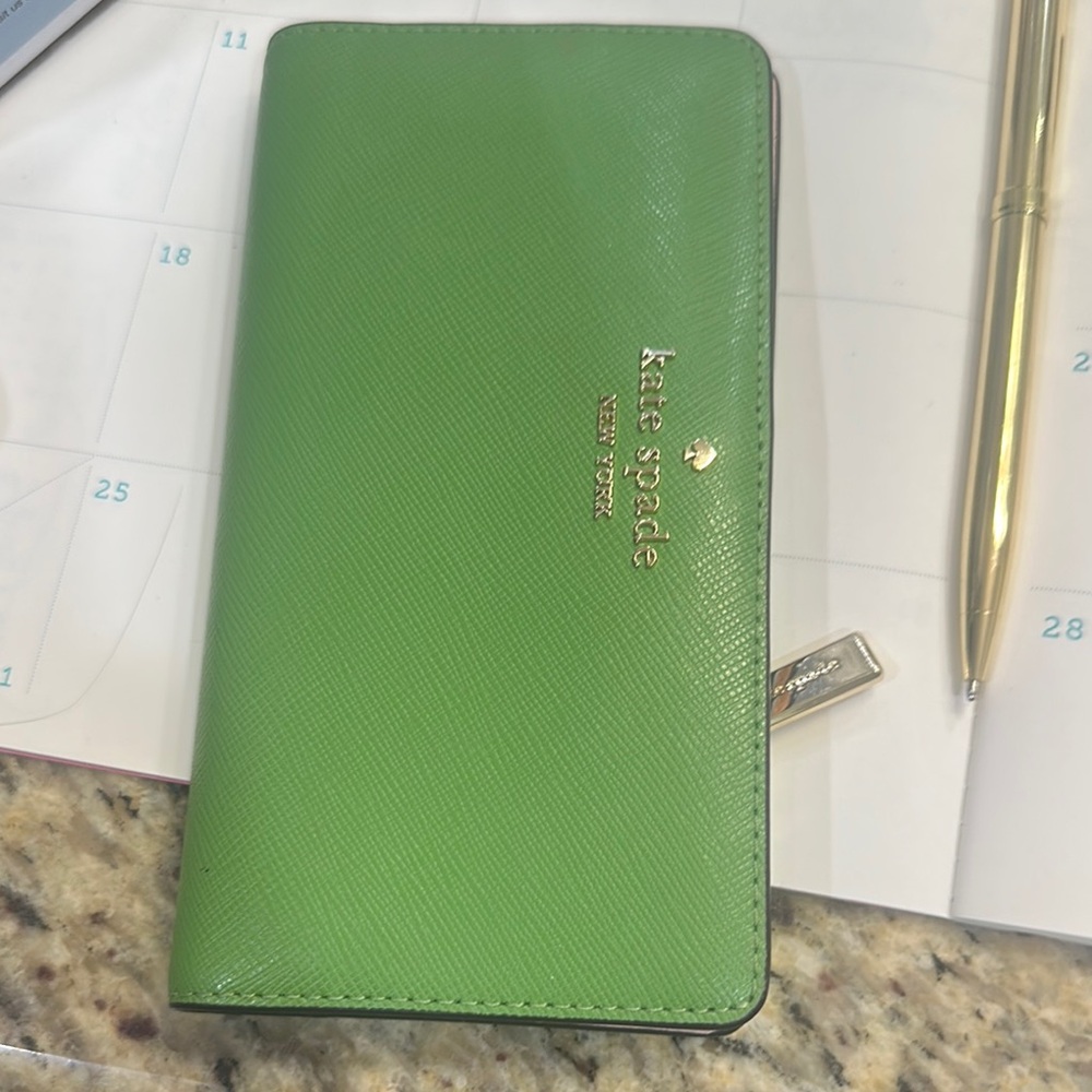 Kate Spade Green Wallet